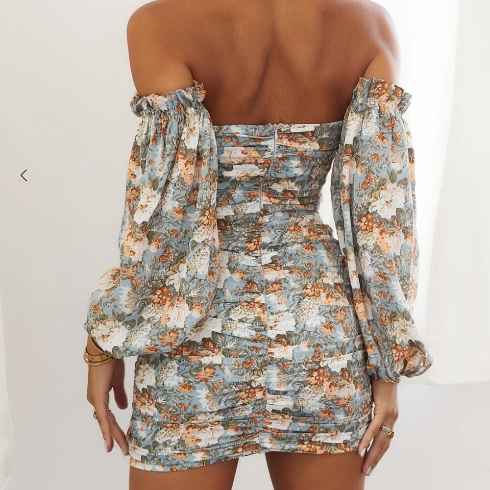 Hello Molly Basque Sage Floral Ruched Mini Dress Size Small - Picture 2 of 14